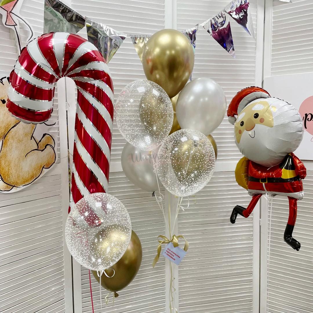 Композиция из шаров "Санта спешит к вам"